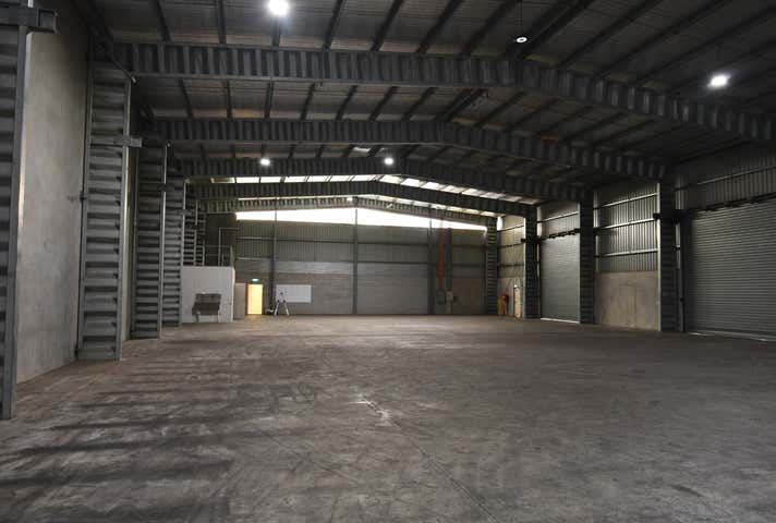 88-90 Crocodile Crescent Mount St John QLD 4818 - Image 12