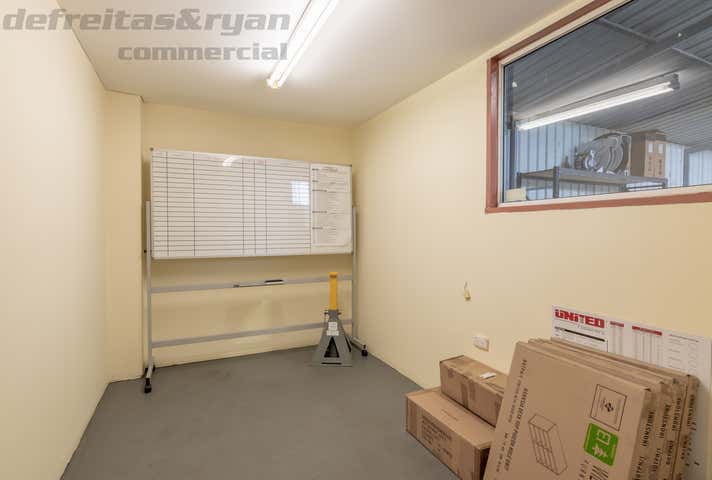 33 Buckley Street Cockburn Central WA 6164 - Image 13