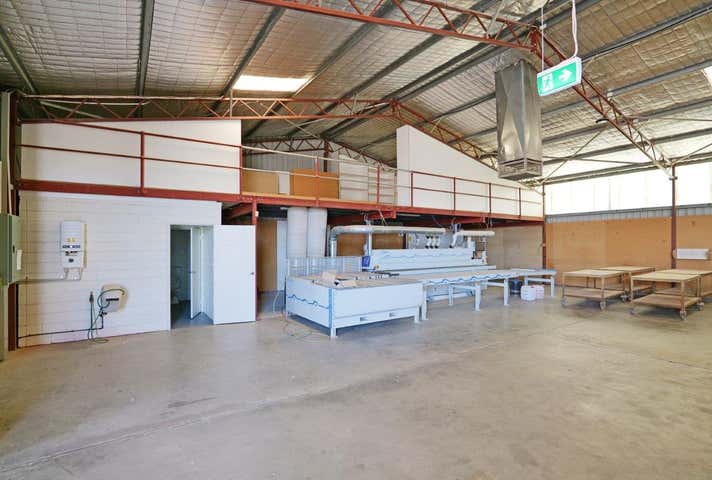 19 Stebbing Road Maddington WA 6109 - Image 5