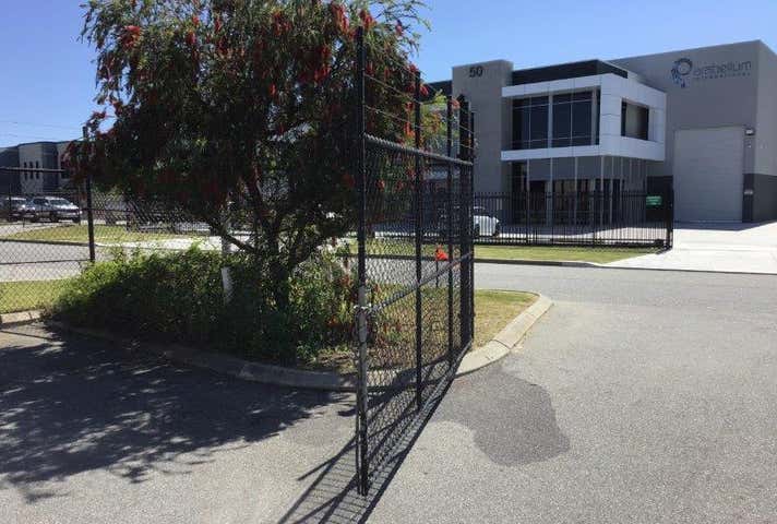 75 Tacoma Cct Canning Vale WA 6155 - Image 3