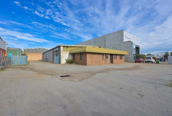 3 Carole Road Maddington WA 6109 - Image 1