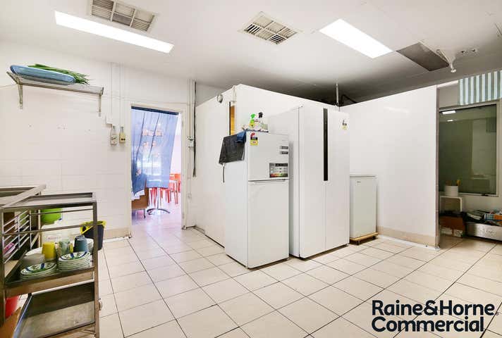 14/31 Moorhen Drive Yangebup WA 6164 - Image 5