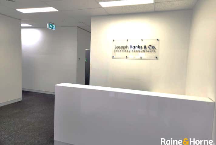 Shops 9 & 10, Macquarie Street, Lachlan Court Windsor NSW 2756 - Image 3