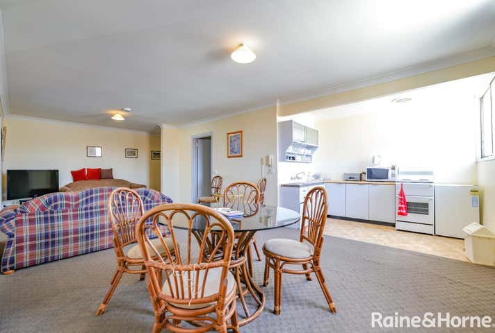 62 George Street Bathurst NSW 2795 - Image 2