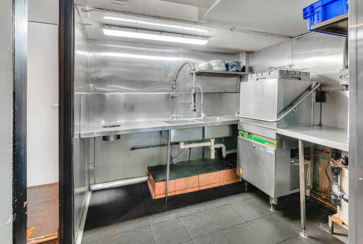 Miami QLD 4220 - Image 6