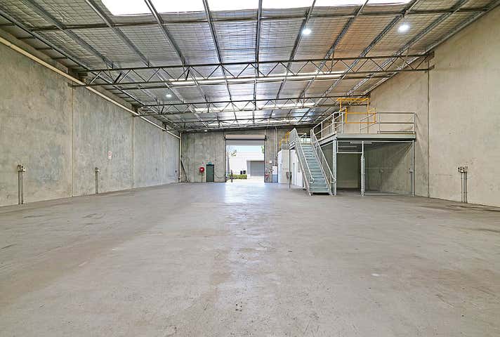 39 Tacoma Circuit Canning Vale WA 6155 - Image 5