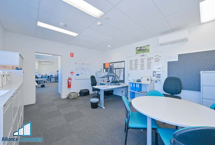 42 Axis Parade Neerabup WA 6031 - Image 3