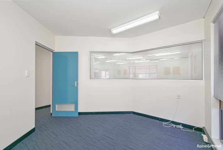 B, 23 Chalgrove Avenue Rockingham WA 6168 - Image 6