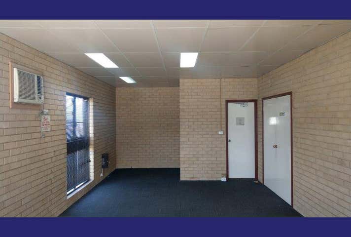 25 Berriman Dr Wangara WA 6065 - Image 21
