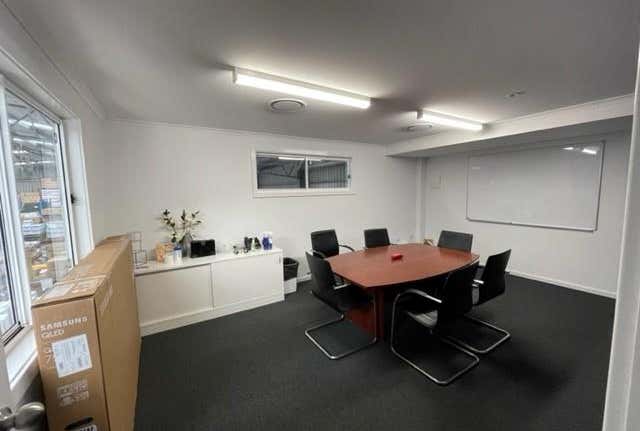 5 Carnarvon Road West Gosford NSW 2250 - Image 3