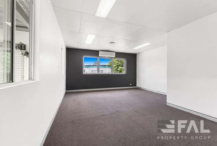 Unit  9, 11 Forge Close Sumner QLD 4074 - Image 9