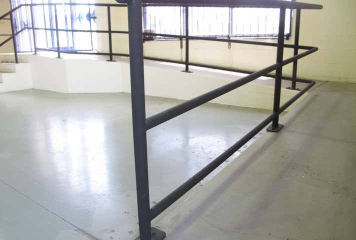 Unit 2, 83 Anzac avenue Redcliffe QLD 4020 - Image 5