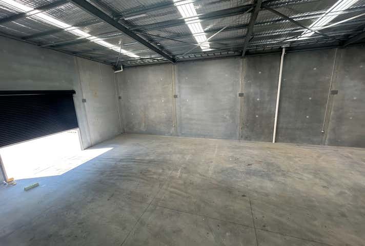 8 Ayres Road Forrestdale WA 6112 - Image 10