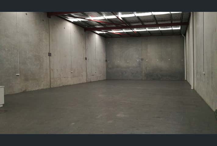 2/24 Horus Bend Bibra Lake WA 6163 - Image 4