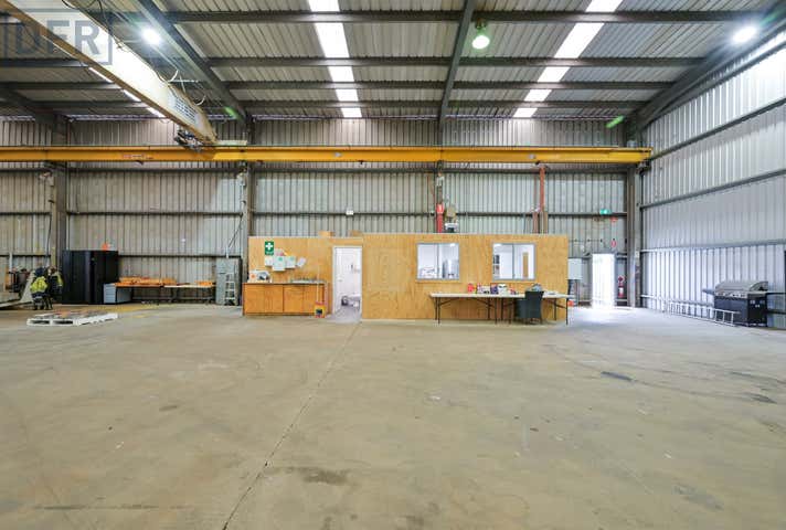 38 Thomas Road Kwinana Beach WA 6167 - Image 15