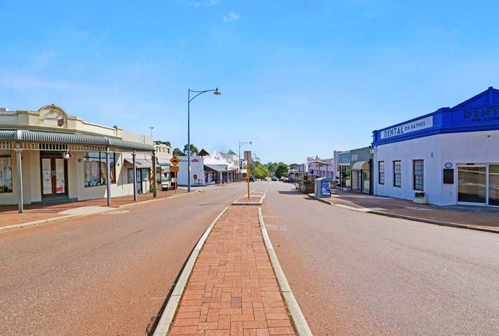 2/2 Haynes Street Kalamunda WA 6076 - Image 14