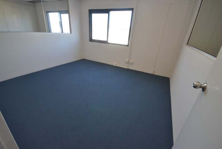 32 Stiles Avenue Burswood WA 6100 - Image 12