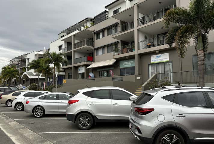 19/2 Acacia Court Robina QLD 4226 - Image 2