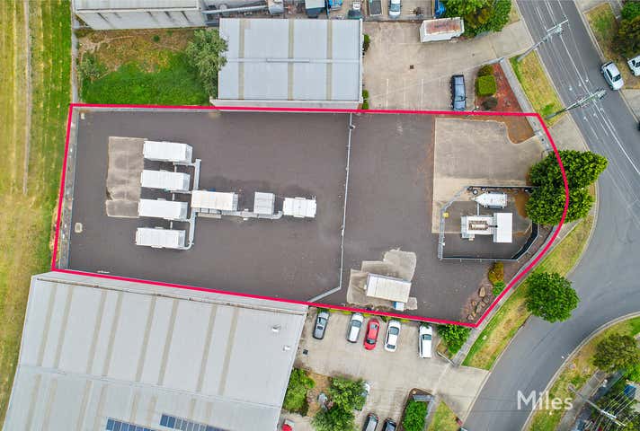 2 Longview Court Thomastown VIC 3074 - Image 2