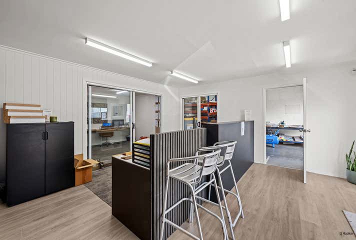 2/27 Hutchinson Street Burleigh Heads QLD 4220 - Image 6