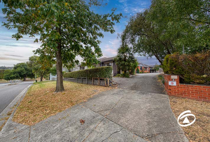 1/8 Wheeler Street Berwick VIC 3806 - Image 8