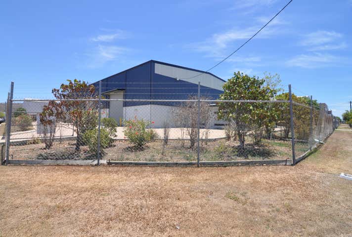 88-90 Crocodile Crescent Mount St John QLD 4818 - Image 6