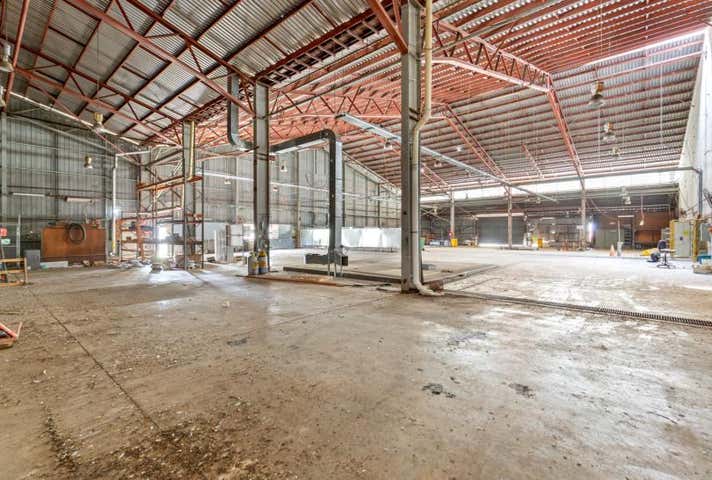 212 Richardson Road Park Avenue QLD 4701 - Image 13