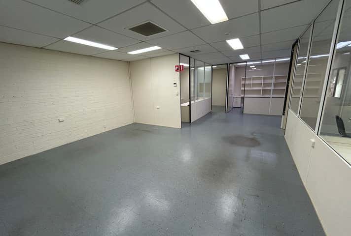 8/17 Foley Street Balcatta WA 6021 - Image 8