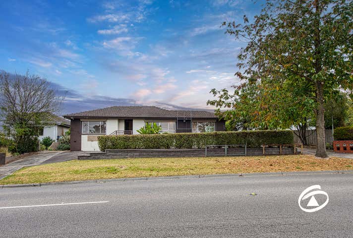 1/8 Wheeler Street Berwick VIC 3806 - Image 1