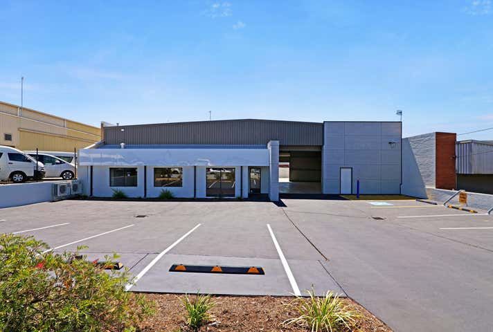 90 Ewing Street Welshpool WA 6106 - Image 1