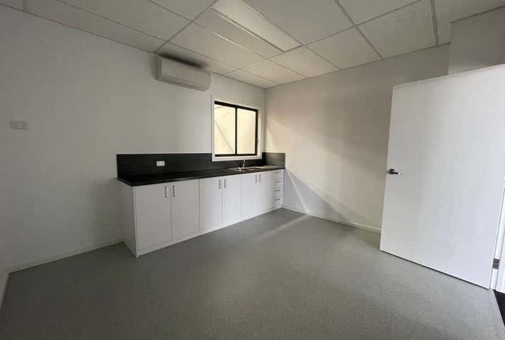 Office 1/19 Southeast Boulevard Pakenham VIC 3810 - Image 4