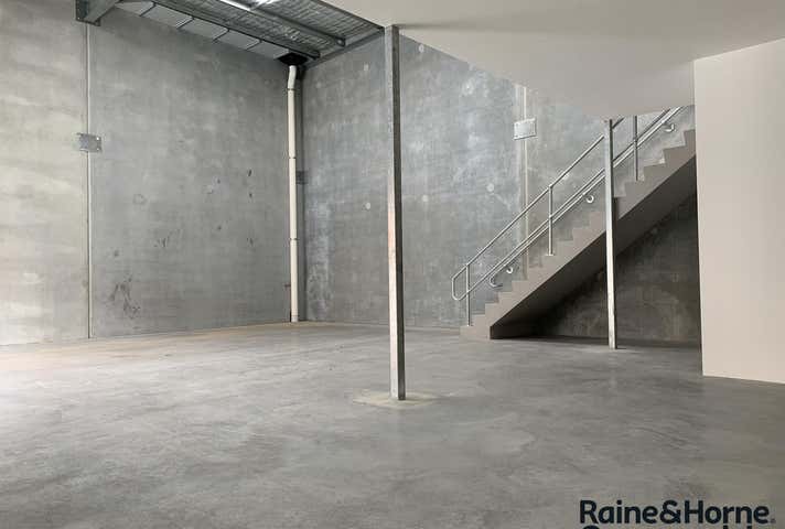 7/4 Focal Way Bayswater WA 6053 - Image 15