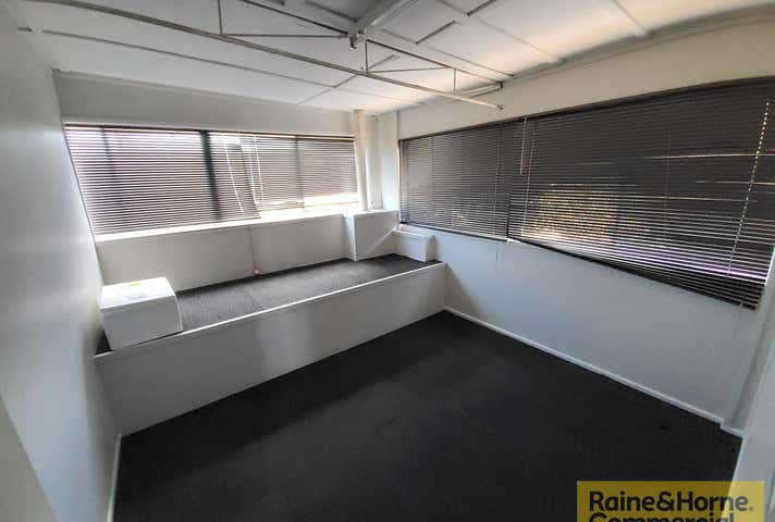 3/6 Corrie Street Chermside QLD 4032 - Image 4