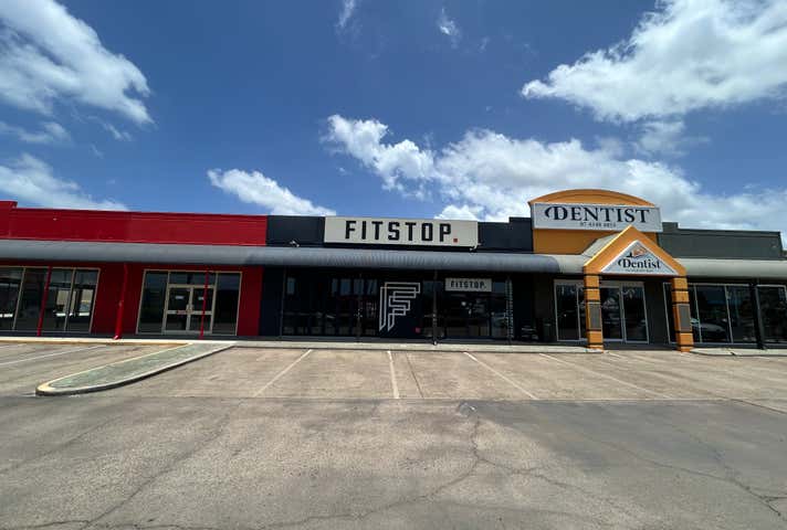 2/123 Boat Harbour Drive Pialba QLD 4655 - Image 1