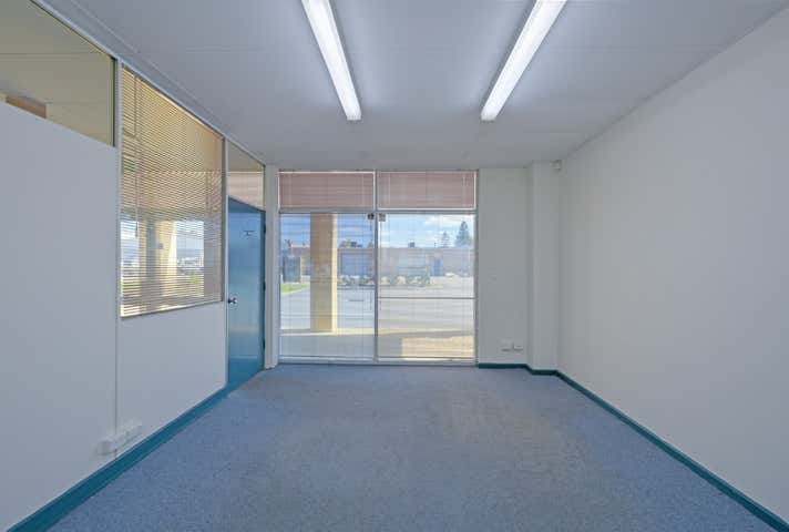 6/20 Roxby Lane Willetton WA 6155 - Image 8