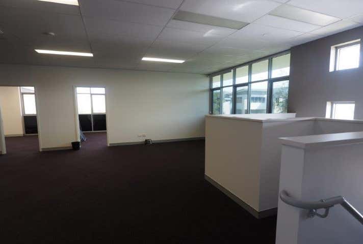 26 Distinction Rd Wangara WA 6065 - Image 13