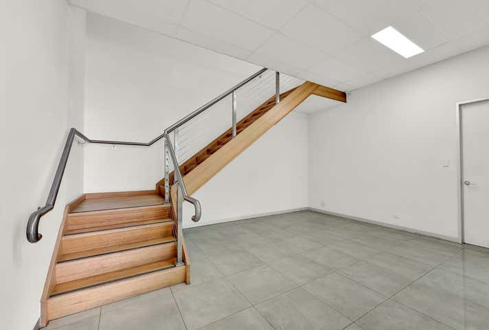 2/44 Orbis Drive Ravenhall VIC 3023 - Image 2