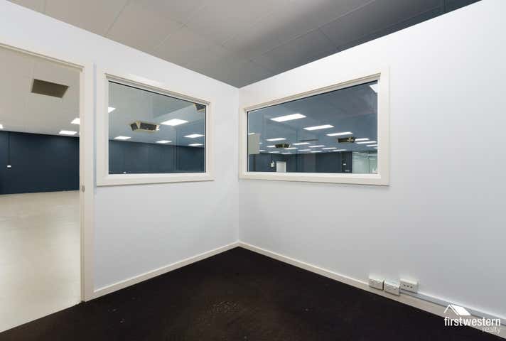 7/87-91 Catalano Circuit Canning Vale WA 6155 - Image 13