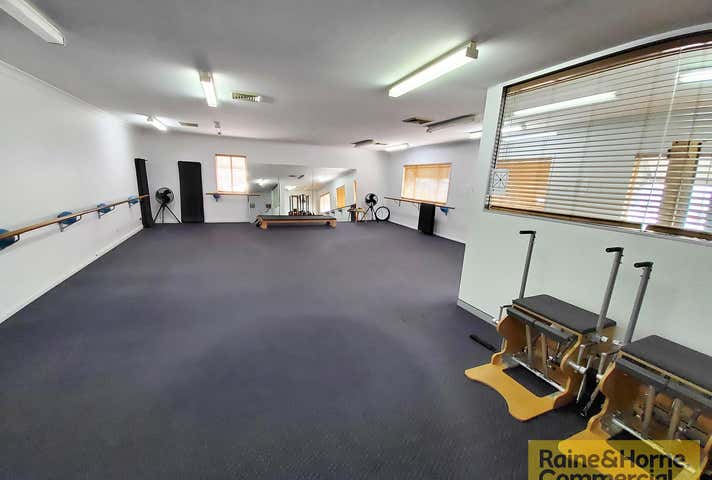 8/707-709 Albany Creek Road Albany Creek QLD 4035 - Image 4