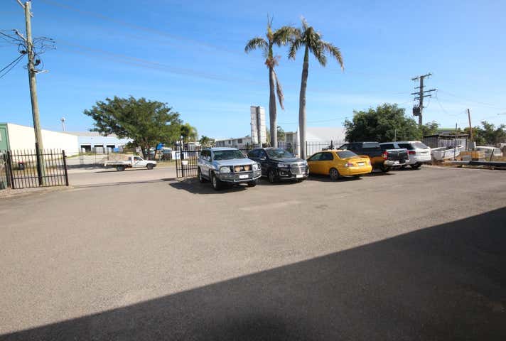 1/15 Whitehouse Street Garbutt QLD 4814 - Image 13