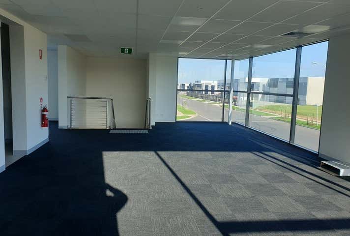 1 Bonview Circuit Truganina VIC 3029 - Image 4