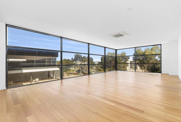 2/12 Boneyards Avenue Torquay VIC 3228 - Image 4