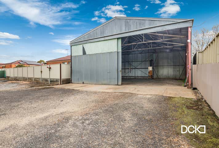Rear 6 Walls Street Eaglehawk VIC 3556 - Image 2