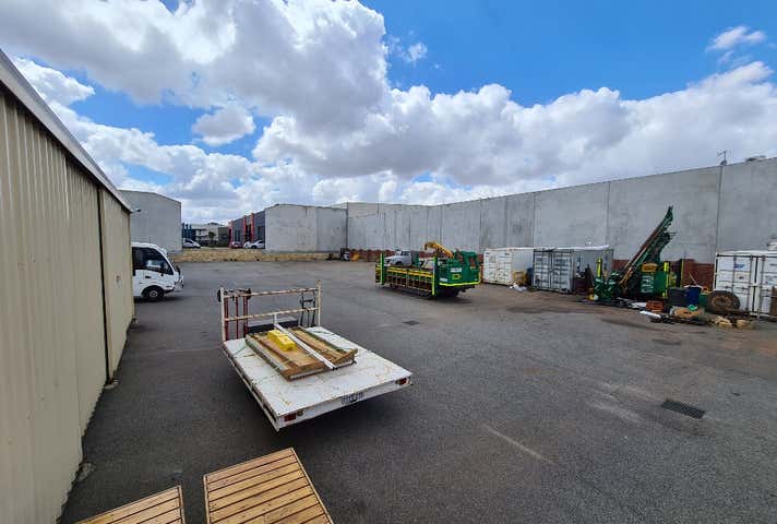 18 Kalinga Way Landsdale WA 6065 - Image 3