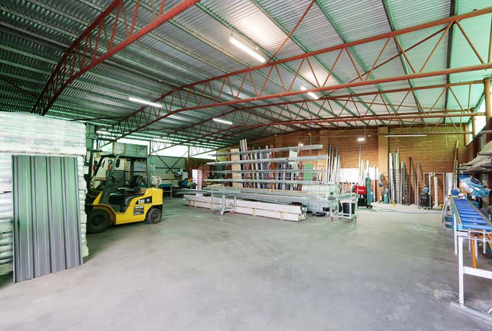 9 Kitson Place Maddington WA 6109 - Image 4