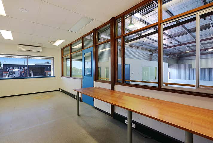 Unit 1, 121 Vulcan Road Canning Vale WA 6155 - Image 33