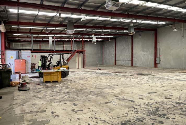 21 Denninup Way Malaga WA 6090 - Image 17