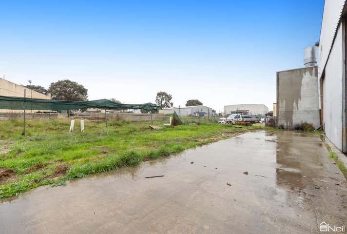 44 Gillam Drive Kelmscott WA 6111 - Image 14