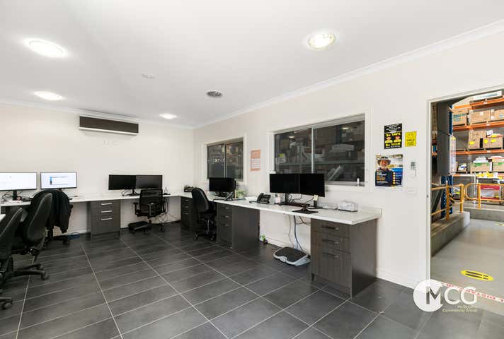 1/17 Linmax Court Point Cook VIC 3030 - Image 7