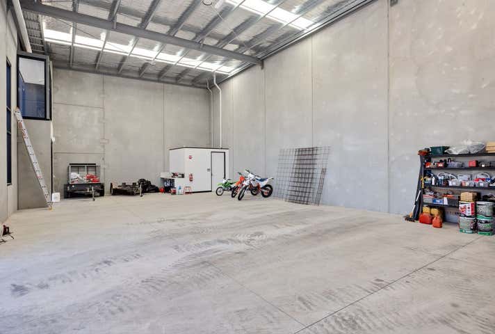 3/18 Cylinders Drive Torquay VIC 3228 - Image 2